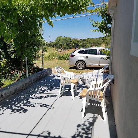Apartments Andelic Sveti Filip i Jakov Eksteriør billede