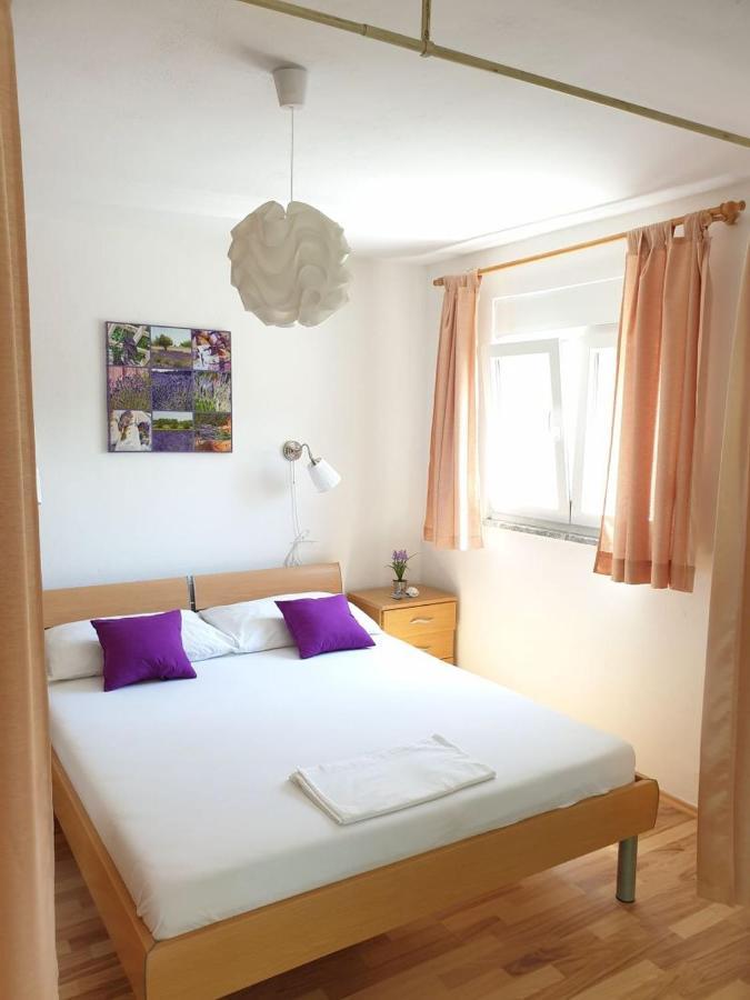 Apartments Andelic Sveti Filip i Jakov Eksteriør billede