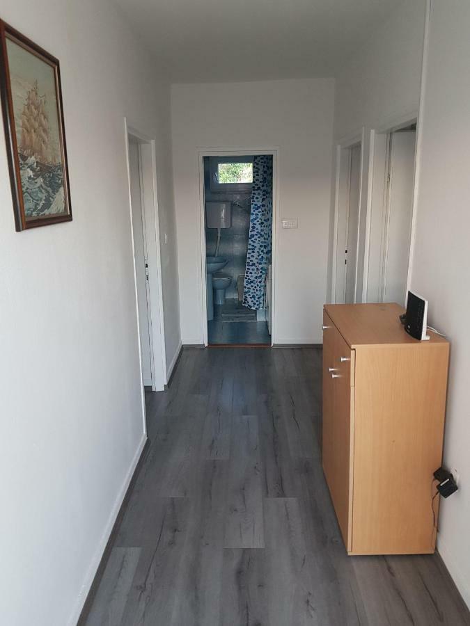 Apartments Andelic Sveti Filip i Jakov Eksteriør billede