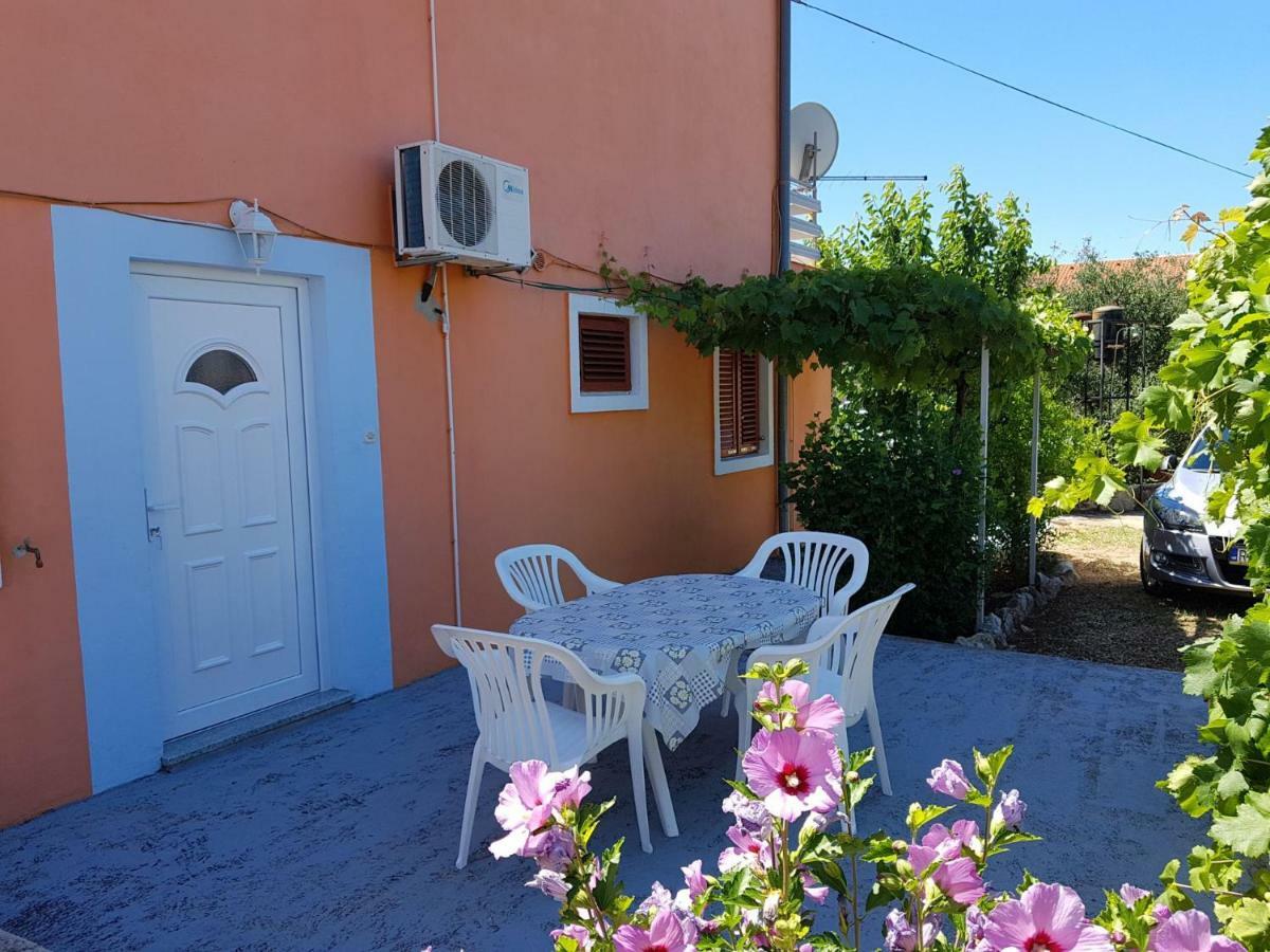 Apartments Andelic Sveti Filip i Jakov Eksteriør billede