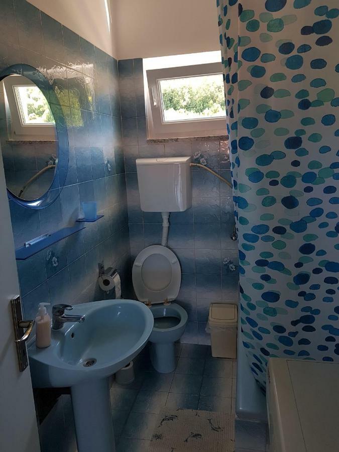 Apartments Andelic Sveti Filip i Jakov Eksteriør billede