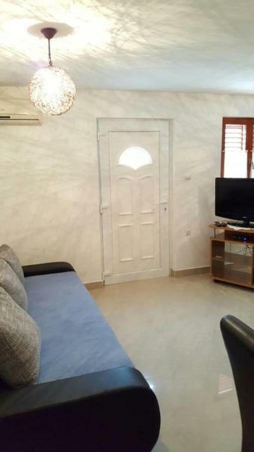 Apartments Andelic Sveti Filip i Jakov Eksteriør billede