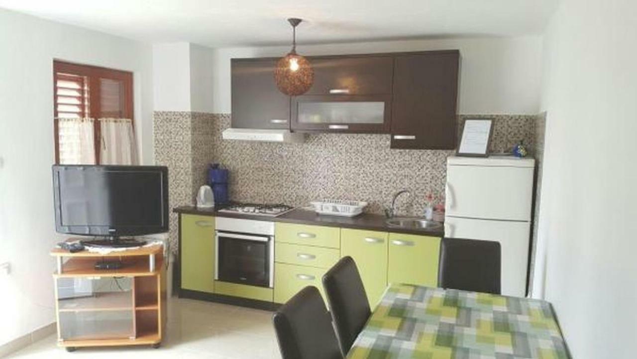 Apartments Andelic Sveti Filip i Jakov Eksteriør billede